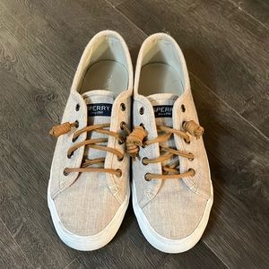 Size 7.5 Sperry shoes